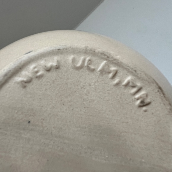 Adorable Holiday Snowman Pitcher - Sandhurst (MN) Stoneware Pottery Coll… - Picture 6 of 6